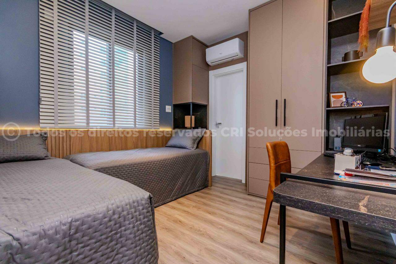 Foto do imóvel Apartamento mobiliado à venda com 3 suítes e 4 vagas de garagem no Edifício Costa Esmeralda, na Barra Norte de Balneário Camboriú