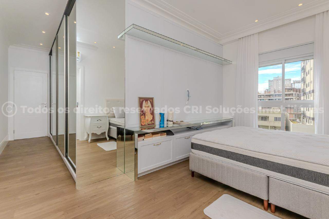 Foto do imóvel Apartamento a venda no Edificio Grand Palais com03 Suites em Porto Belo