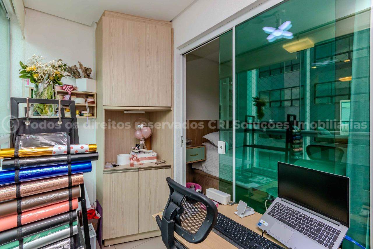 Foto do imóvel Apartamento à venda com 3 dormitórios sendo 1 suíte do Edifício Figueira da Foz no centro de Balneário Camboriú
