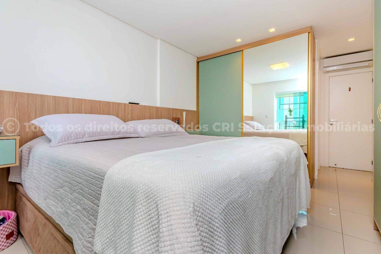 Foto do imóvel Apartamento à venda com 3 dormitórios sendo 1 suíte do Edifício Figueira da Foz no centro de Balneário Camboriú