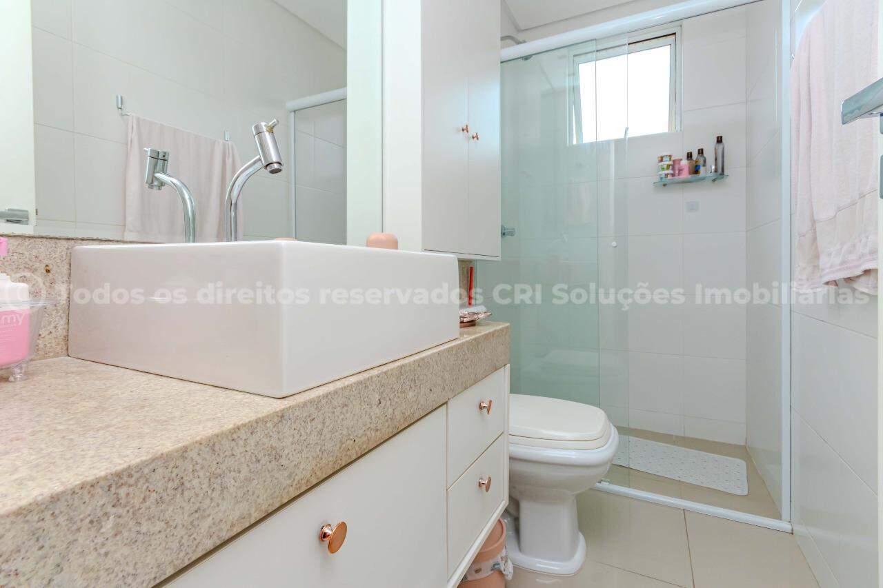 Foto do imóvel Apartamento à venda com 3 dormitórios sendo 1 suíte do Edifício Figueira da Foz no centro de Balneário Camboriú