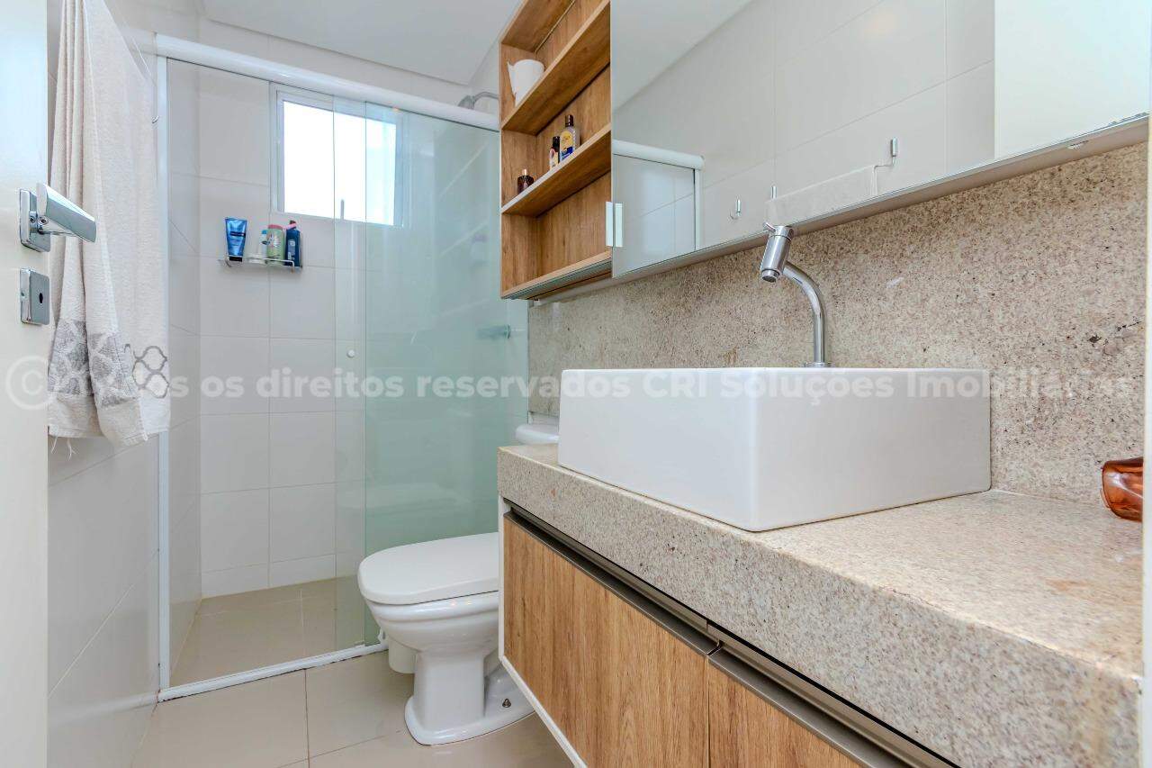 Foto do imóvel Apartamento à venda com 3 dormitórios sendo 1 suíte do Edifício Figueira da Foz no centro de Balneário Camboriú