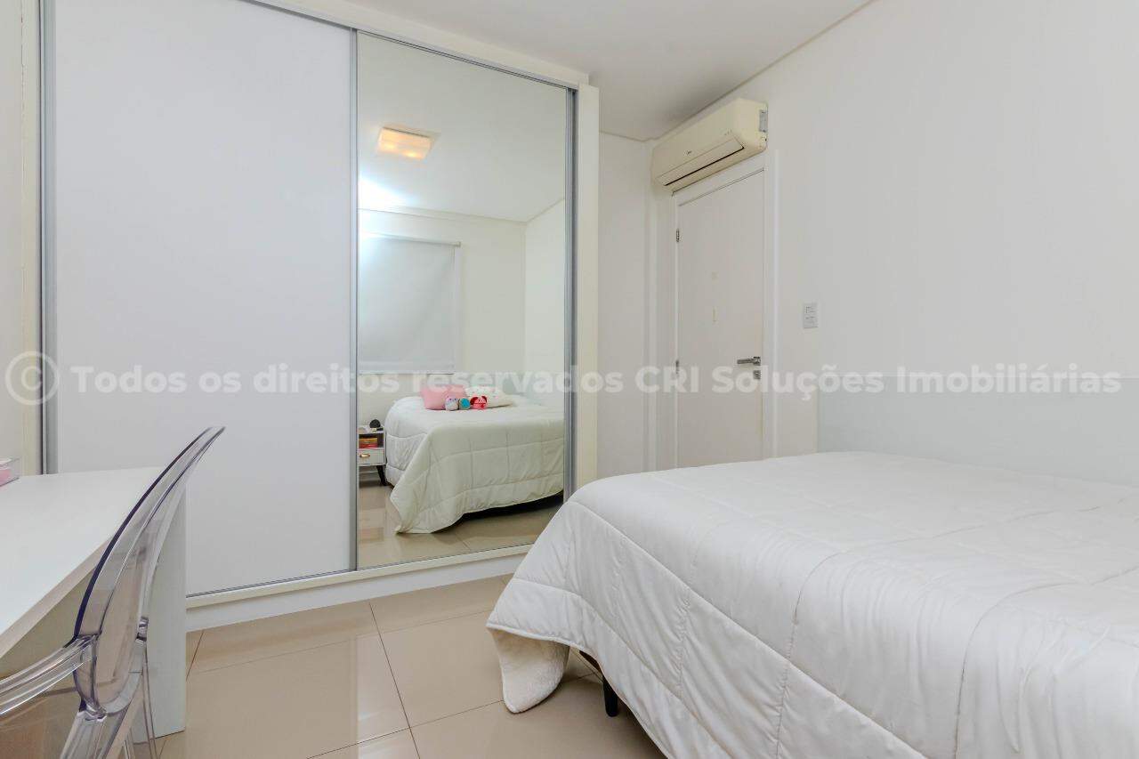 Foto do imóvel Apartamento à venda com 3 dormitórios sendo 1 suíte do Edifício Figueira da Foz no centro de Balneário Camboriú