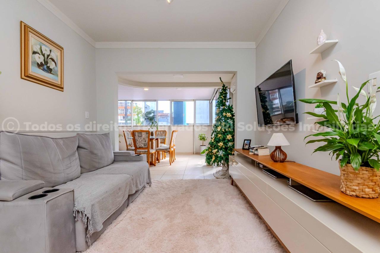 Foto do imóvel Apartamento à venda com 2 dormitórios sendo 1 suíte e 1 vaga de garagem no Edifício Vale do Reno, no coração de Balneário Camboriú