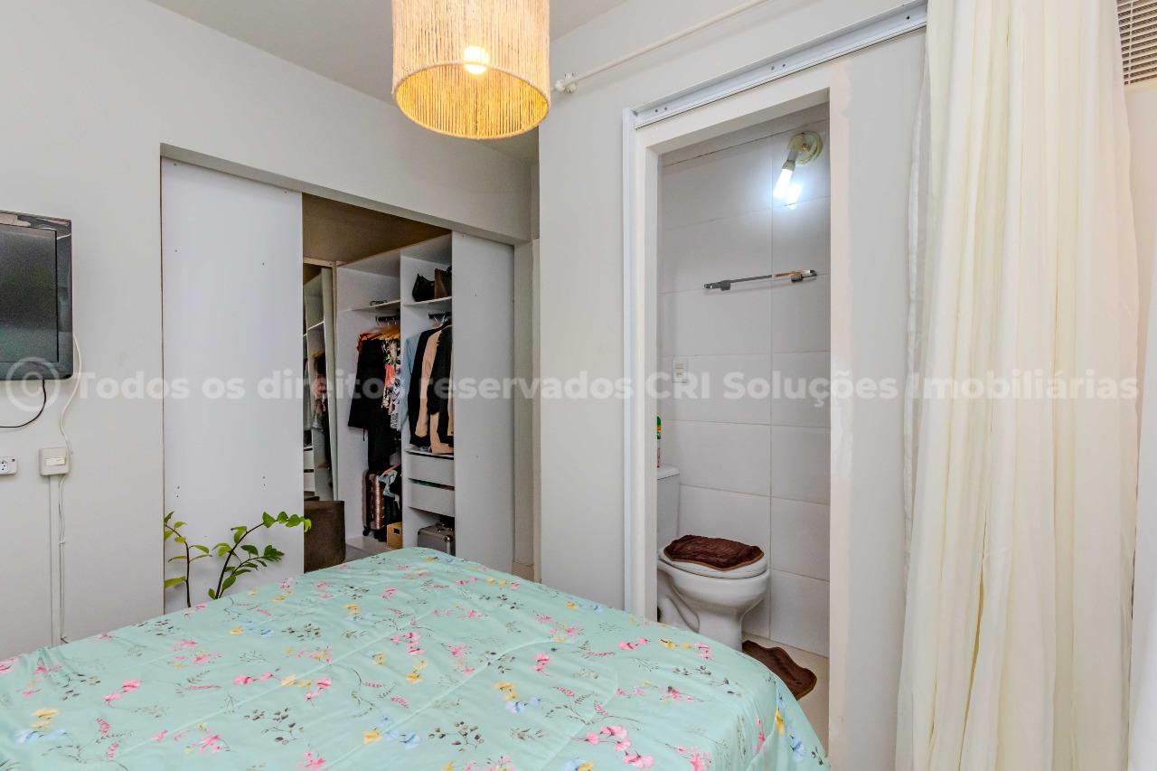 Foto do imóvel Apartamento à venda com 2 dormitórios sendo 1 suíte e 1 vaga de garagem no Edifício Vale do Reno, no coração de Balneário Camboriú