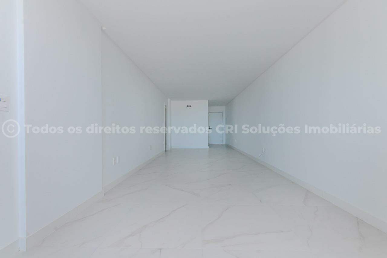 Foto do imóvel Apartamento alto padrão à venda com 3 suítes e 2 vagas de garagem no Surfers Paradise, na cobiçada Praia Brava de Itajaí