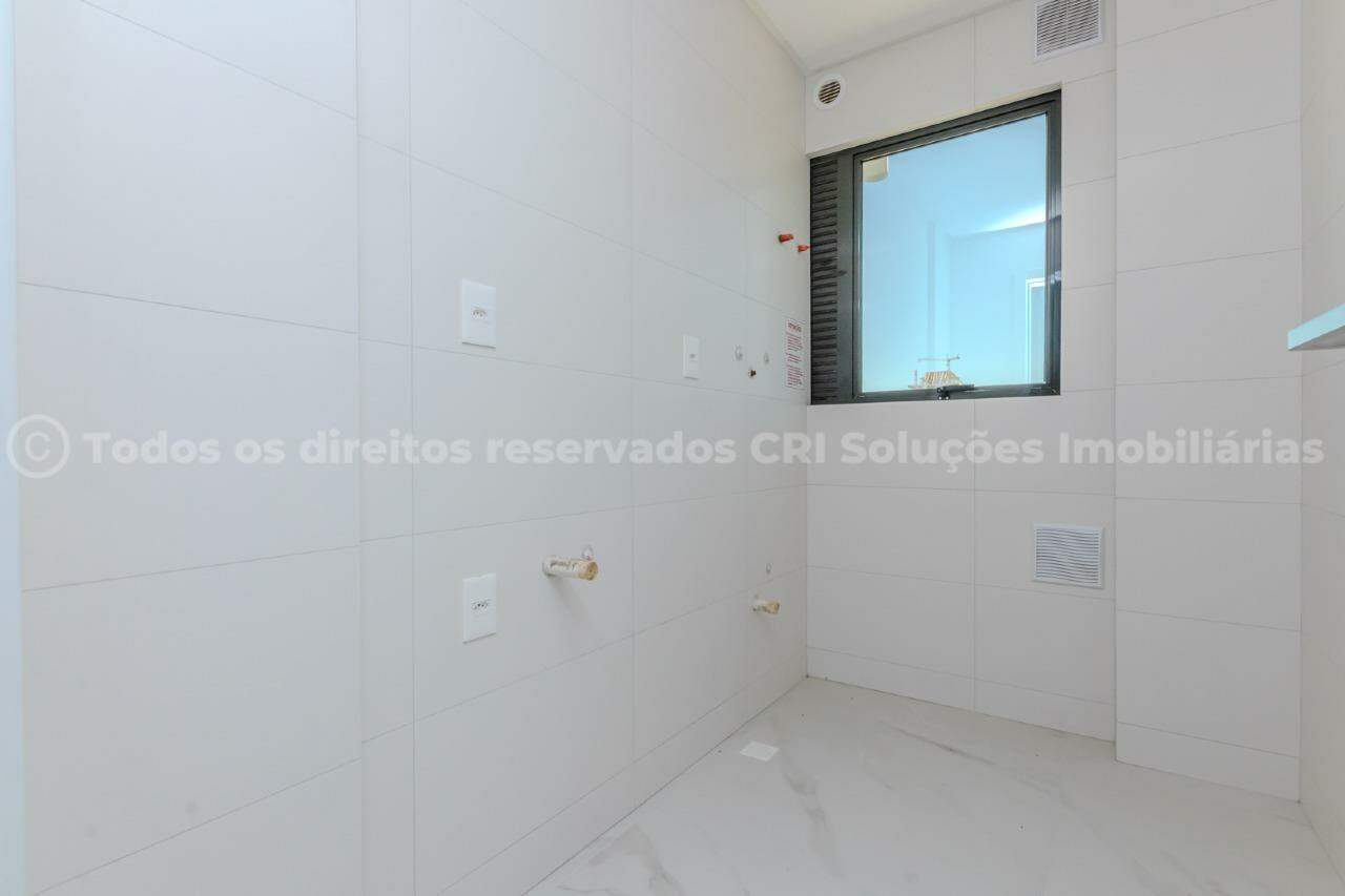 Foto do imóvel Apartamento alto padrão à venda com 3 suítes e 2 vagas de garagem no Surfers Paradise, na cobiçada Praia Brava de Itajaí