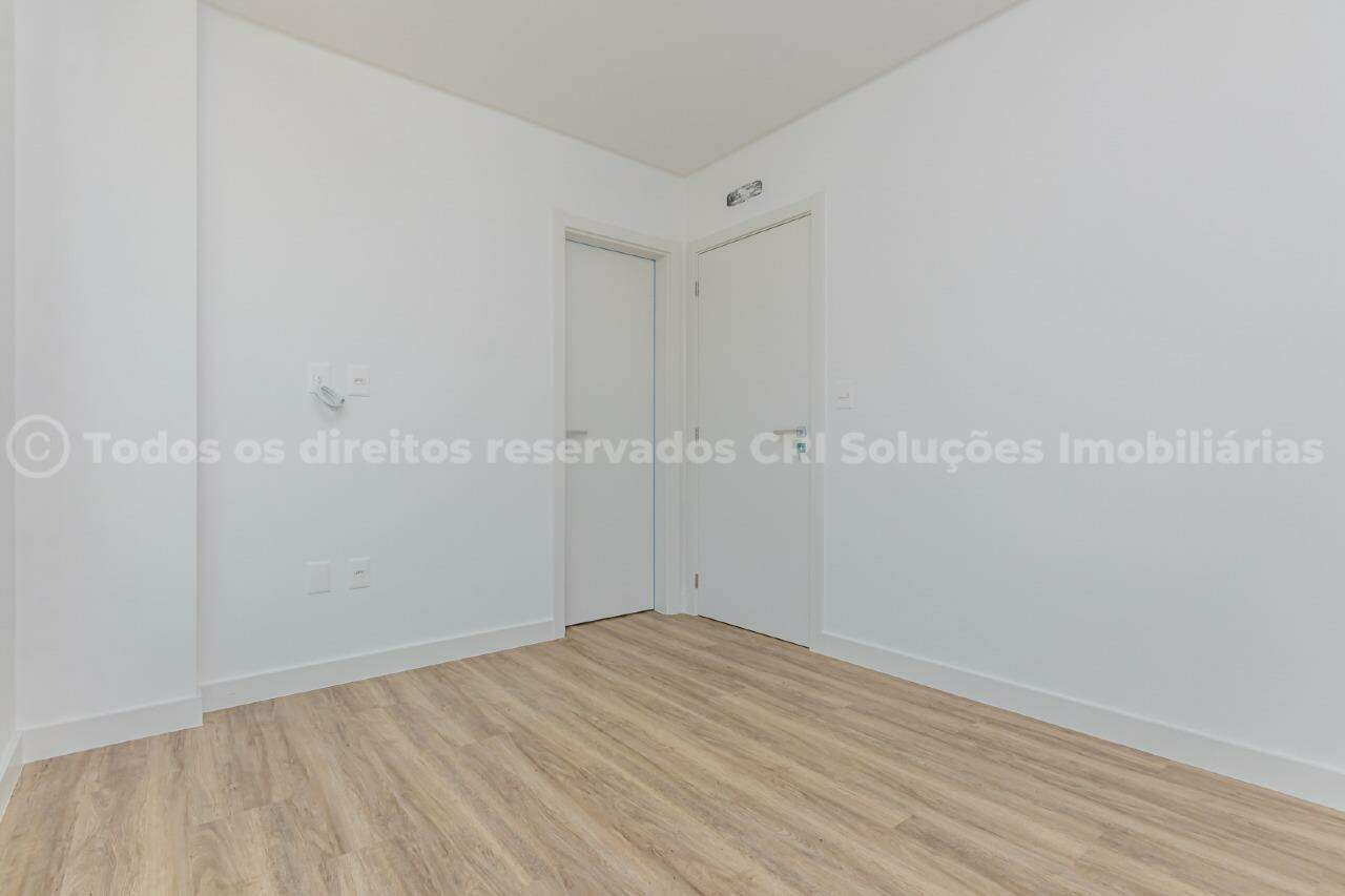 Foto do imóvel Apartamento alto padrão à venda com 3 suítes e 2 vagas de garagem no Surfers Paradise, na cobiçada Praia Brava de Itajaí