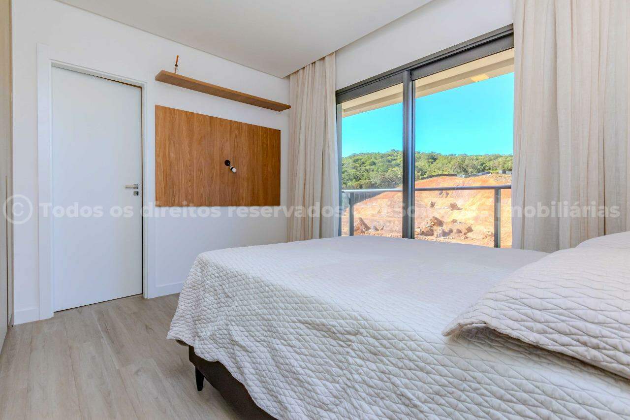 Foto do imóvel Amplo apartamento à venda com 2 suítes e 1 vaga de garagem no Brava Garden, na famosa Praia Brava de Itajaí