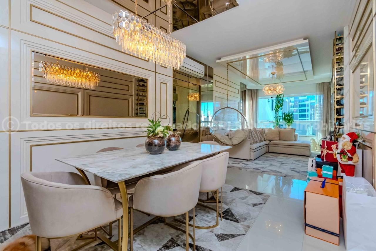 Apartamento à venda com 2 suítes Porto Madeiro, na Praia Brava de Itajaí