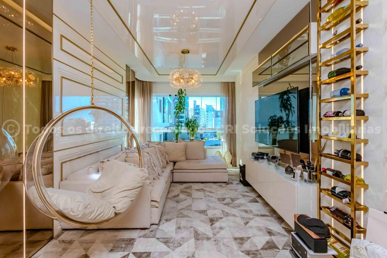 Foto do imóvel Apartamento alto padrão à venda com 2 suítes e 1 vaga de garagem no Porto Madeiro, na Praia Brava de Itajaí