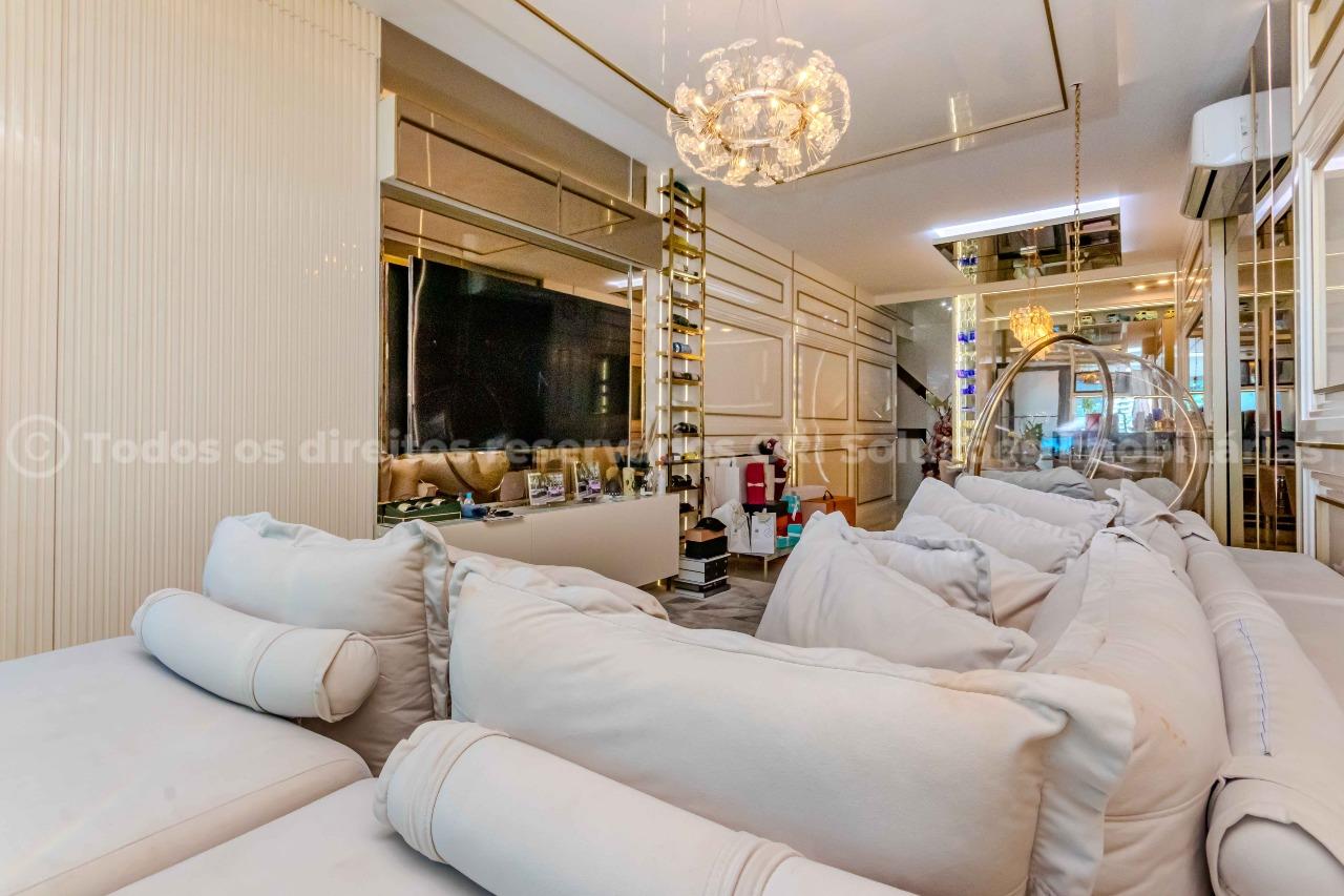 Foto do imóvel Apartamento alto padrão à venda com 2 suítes e 1 vaga de garagem no Porto Madeiro, na Praia Brava de Itajaí