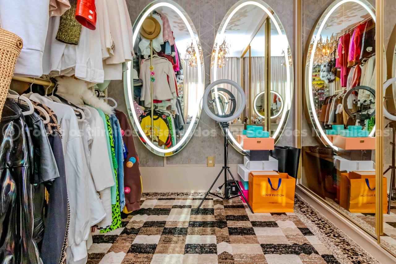 Foto do imóvel Apartamento alto padrão à venda com 2 suítes e 1 vaga de garagem no Porto Madeiro, na Praia Brava de Itajaí