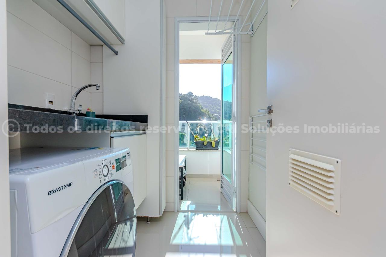 Foto do imóvel Apartamento alto padrão à venda com 2 suítes e 1 vaga de garagem no Porto Madeiro, na Praia Brava de Itajaí