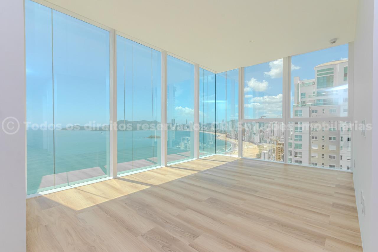 Foto do imóvel Apartamento alto-padrão à venda com 4 suítes, 4 vagas de garagem e vista para a roda gigante, no Boreal Tower, na Barra Norte de Balneário Camboriú