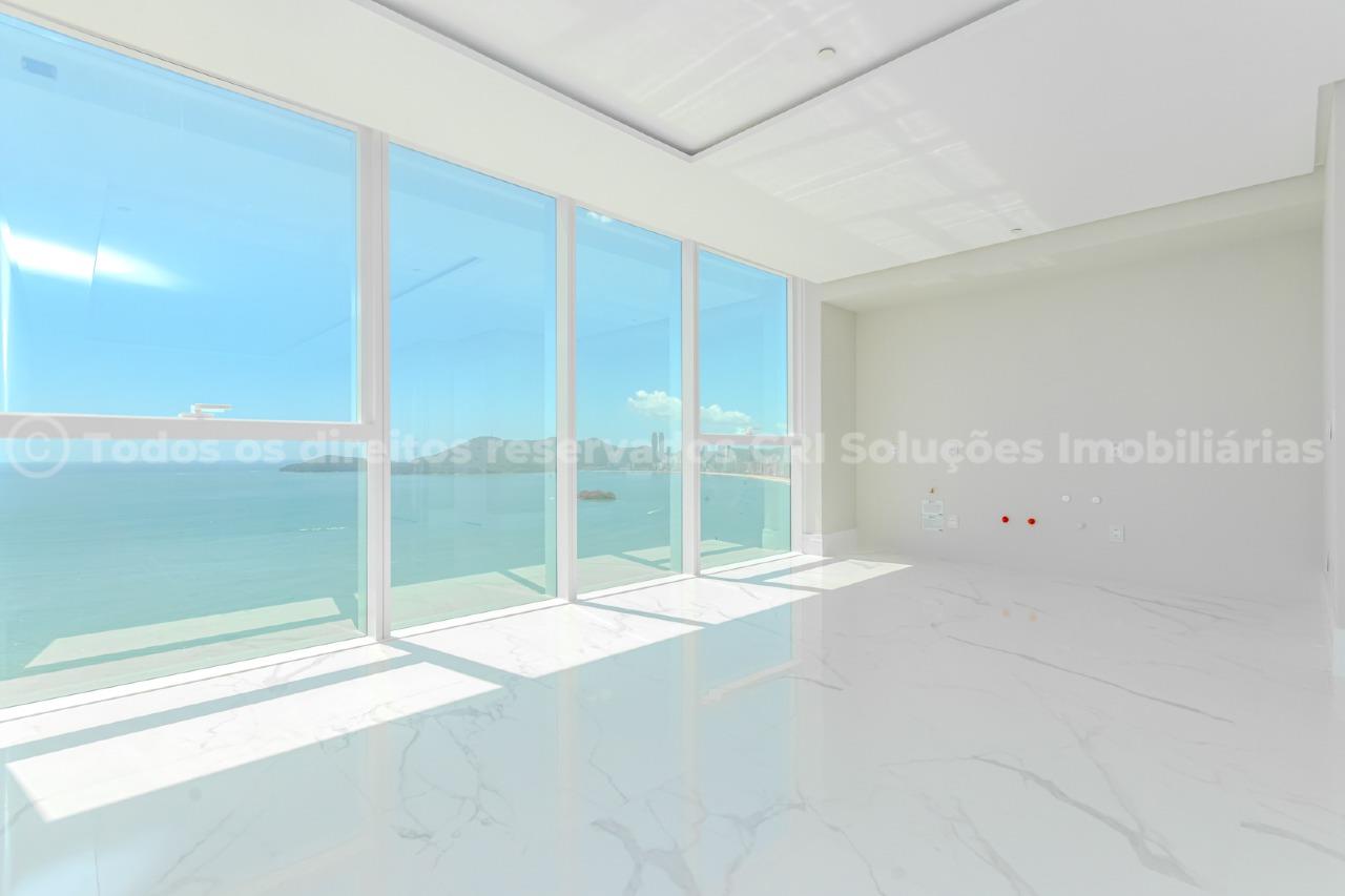 Foto do imóvel Apartamento frente-mar à venda com 4 suítes, 4 vagas de garagem e vista para a FG Big Wheel, no Boreal Tower, na Barra Norte de Balneário Camboriú