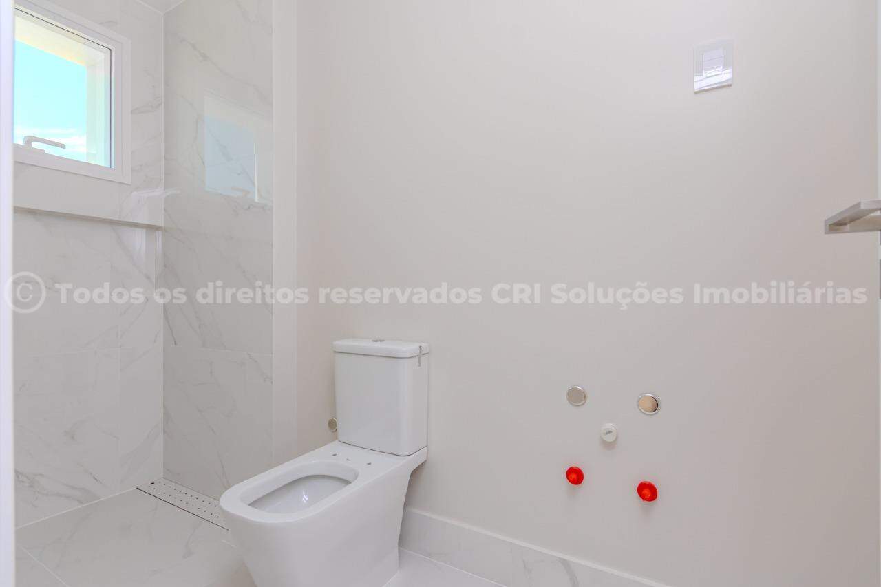 Foto do imóvel Apartamento frente-mar à venda com 4 suítes, 4 vagas de garagem e vista para a FG Big Wheel, no Boreal Tower, na Barra Norte de Balneário Camboriú