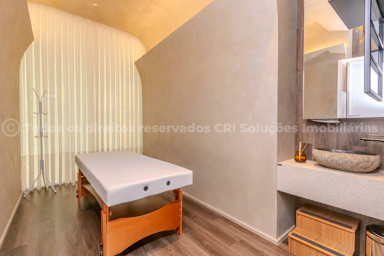 Foto do imóvel Apartamento frente-mar à venda com 4 suítes, 4 vagas de garagem e vista para a FG Big Wheel, no Boreal Tower, na Barra Norte de Balneário Camboriú