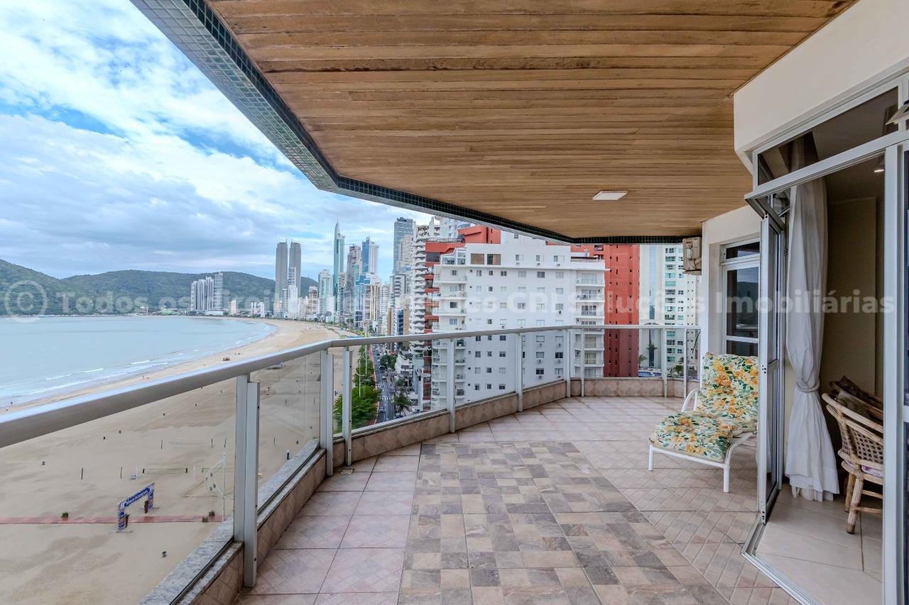 Foto do imóvel Apartamento frente mar à venda com 3 dormitórios sendo 1 suíte e 1 vaga de garagem no Lago Maggiore , na valorizada Barra Sul de Balneário Camboriú