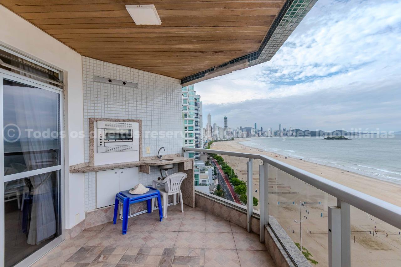 Foto do imóvel Apartamento frente mar à venda com 3 dormitórios sendo 1 suíte e 1 vaga de garagem no Lago Maggiore , na valorizada Barra Sul de Balneário Camboriú