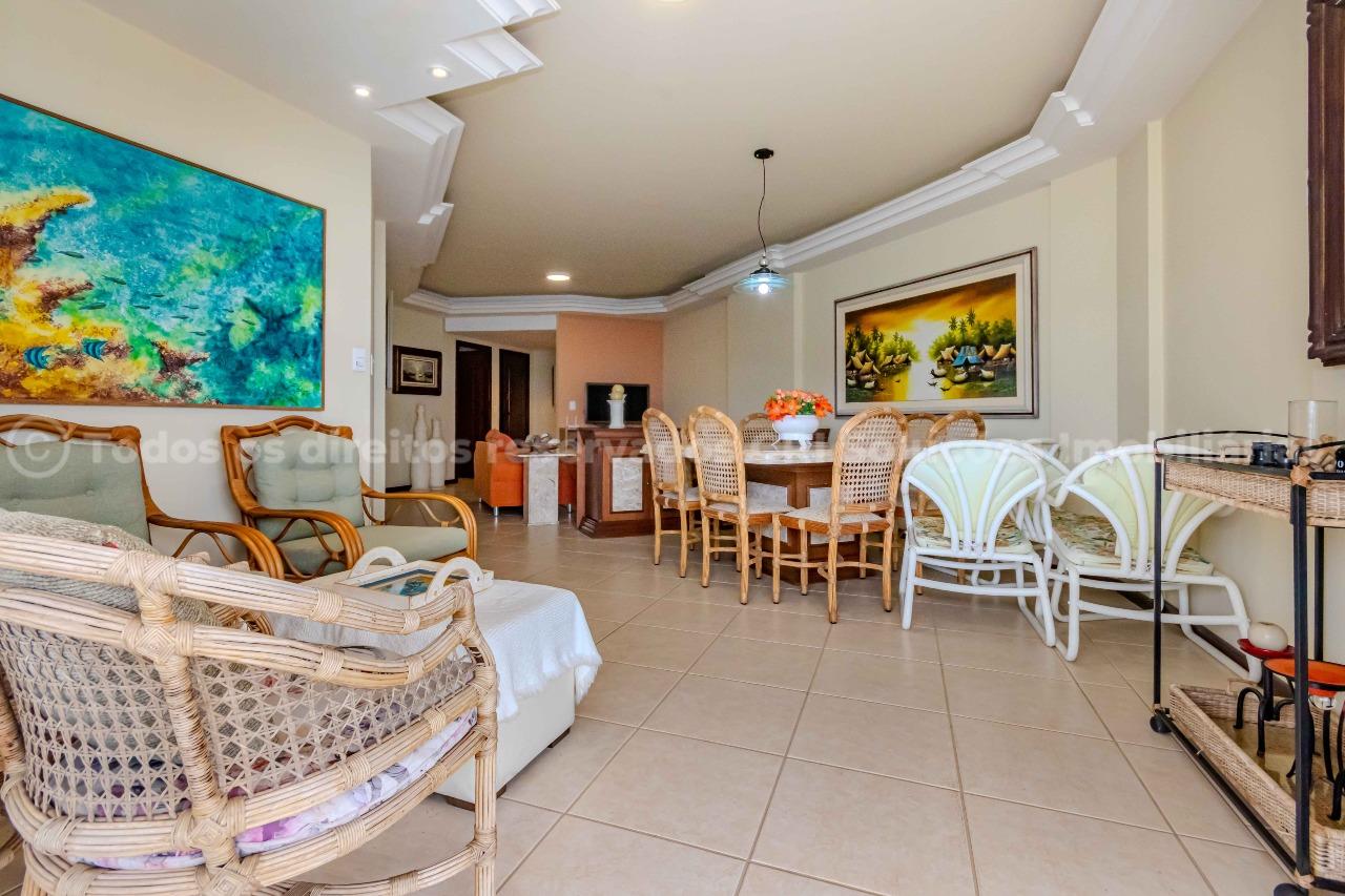 Foto do imóvel Apartamento frente mar à venda com 3 dormitórios sendo 1 suíte e 1 vaga de garagem no Lago Maggiore , na valorizada Barra Sul de Balneário Camboriú