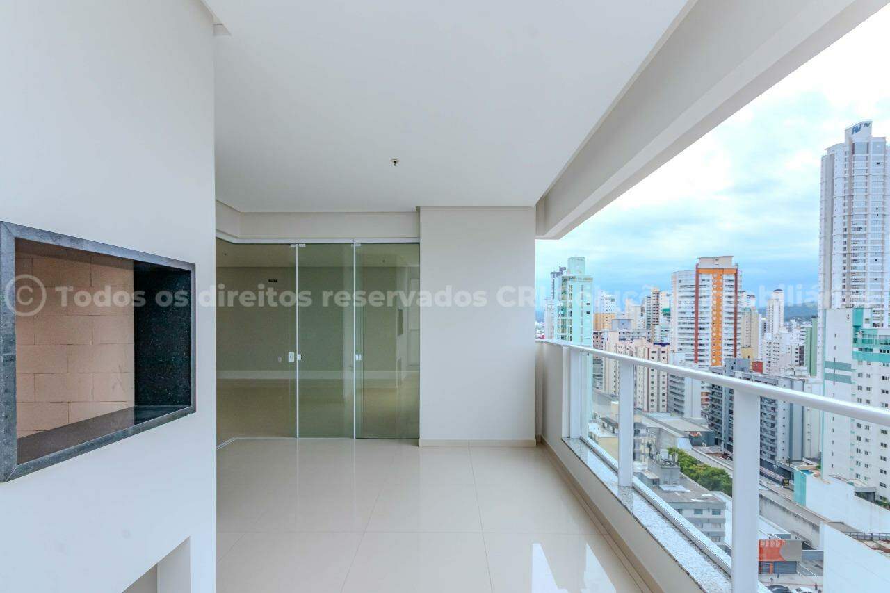 Foto do imóvel Aparatamento alto padrão à venda com 4 suítes e 3 vagas de garagem no La Belle Tour Residence em Balneário Camboriú