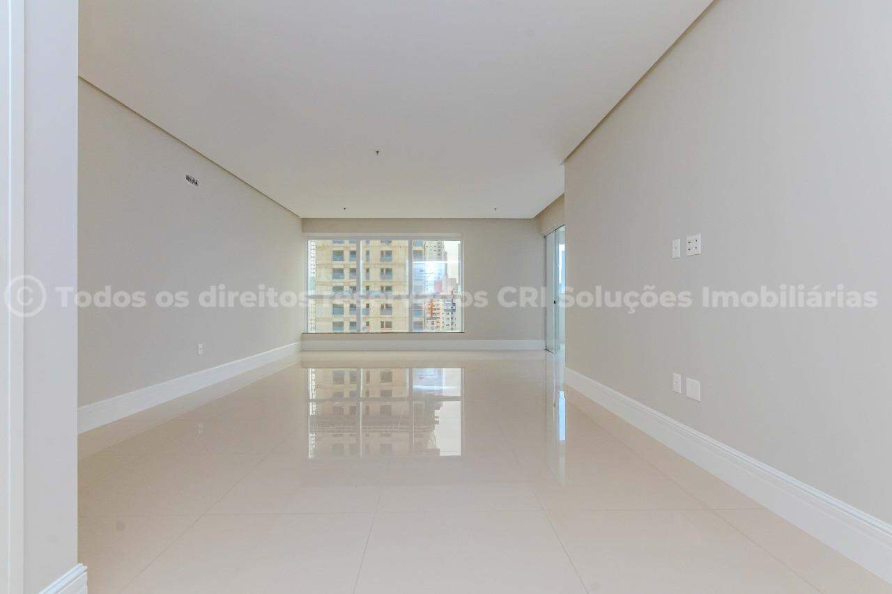 Foto do imóvel Aparatamento alto padrão à venda com 4 suítes e 3 vagas de garagem no La Belle Tour Residence em Balneário Camboriú