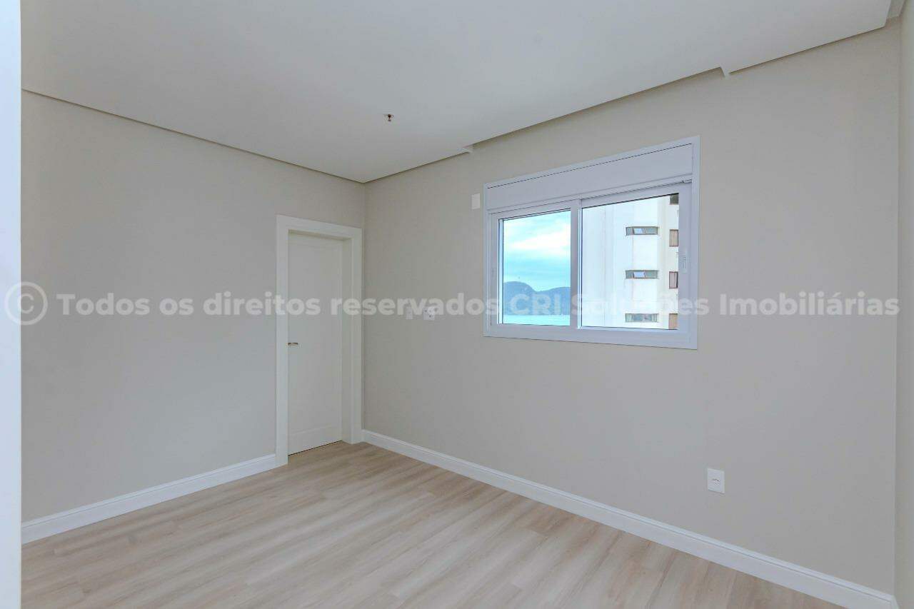 Foto do imóvel Aparatamento alto padrão à venda com 4 suítes e 3 vagas de garagem no La Belle Tour Residence em Balneário Camboriú