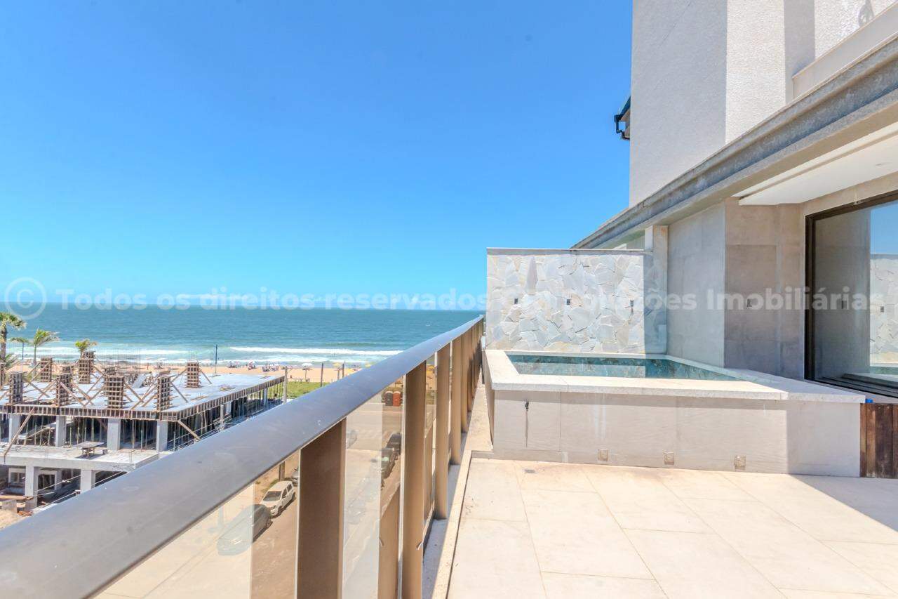 Foto do imóvel Cobertura Triplex de Alto Padrão com 4 Suítes e 4 Vagas de Garagem na Praia Brava – Itajaí
