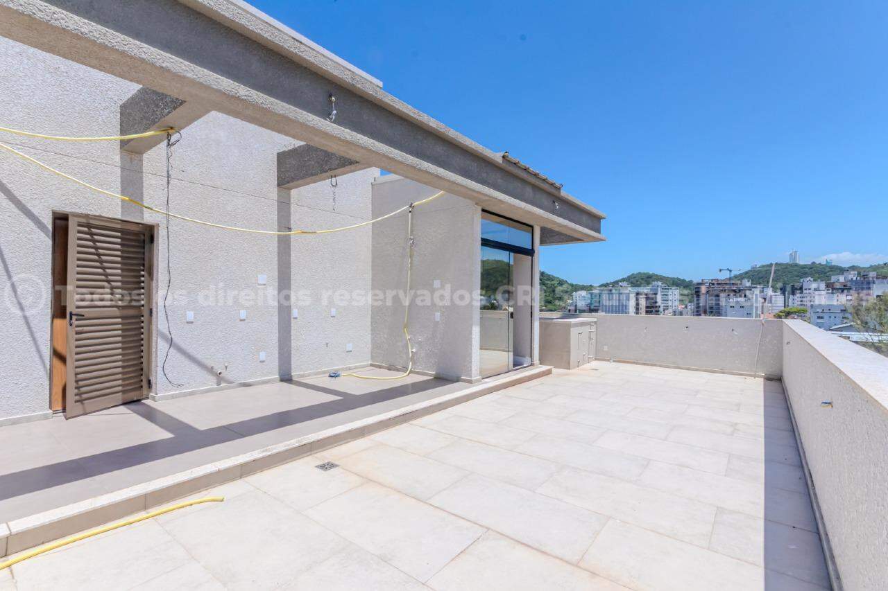 Foto do imóvel Cobertura Triplex de Alto Padrão com 4 Suítes e 4 Vagas de Garagem na Praia Brava – Itajaí