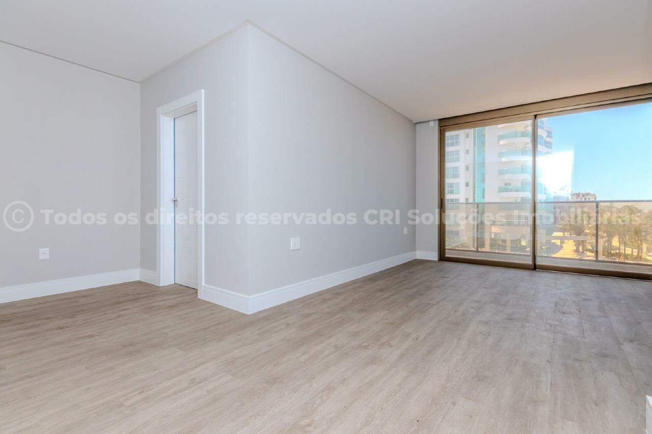 Foto do imóvel Cobertura Triplex de Alto Padrão com 4 Suítes e 4 Vagas de Garagem na Praia Brava – Itajaí
