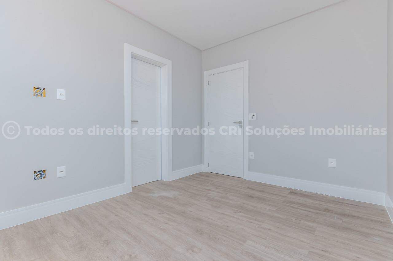 Foto do imóvel Cobertura Triplex de Alto Padrão com 4 Suítes e 4 Vagas de Garagem na Praia Brava – Itajaí