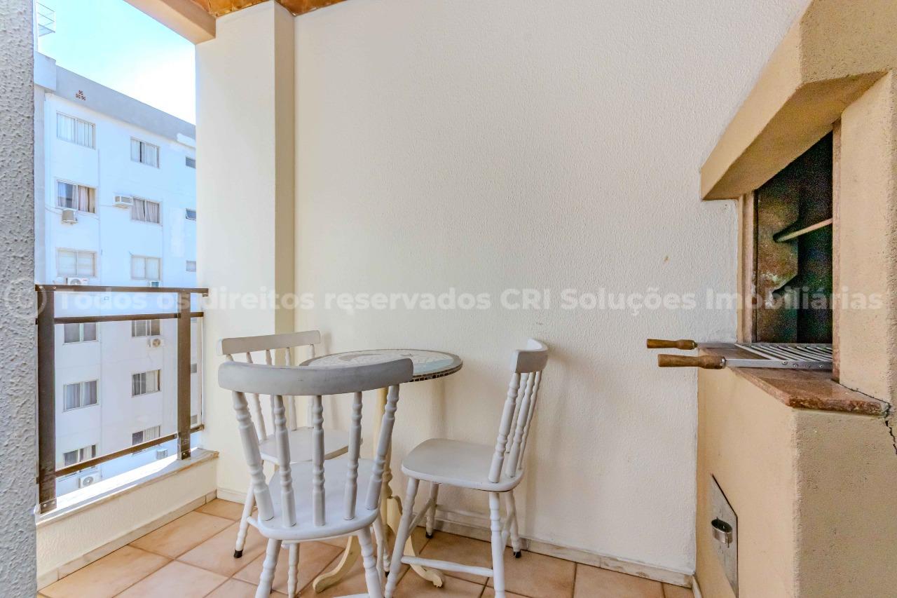Foto do imóvel Apartamento mobiliado à venda com 2 dormitórios sendo 1 suíte e 1 vaga de garagem no Edifício Orlando José, no centro de Balneário Camboriú