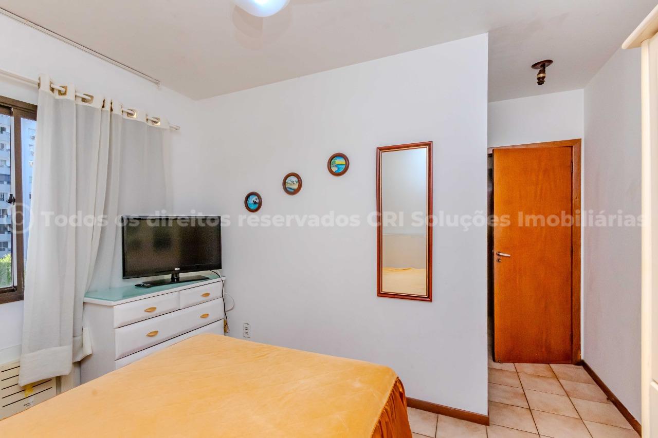 Foto do imóvel Apartamento mobiliado à venda com 2 dormitórios sendo 1 suíte e 1 vaga de garagem no Edifício Orlando José, no centro de Balneário Camboriú