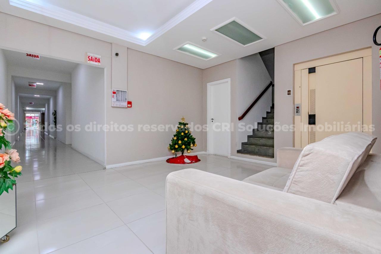Foto do imóvel Apartamento mobiliado à venda com 2 dormitórios sendo 1 suíte e 1 vaga de garagem no Edifício Orlando José, no centro de Balneário Camboriú