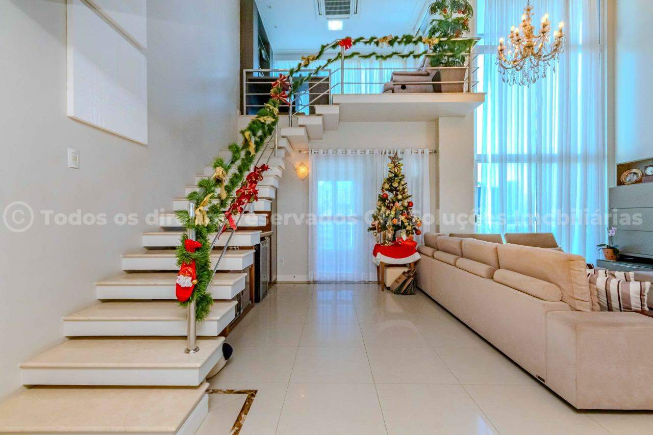 Foto do imóvel Apartamento mobiliado alto padrão à venda com 3 suítes e 3 vagas de garagem no Edifício Residencial Vermont, no centro de Balneário Camboriú.