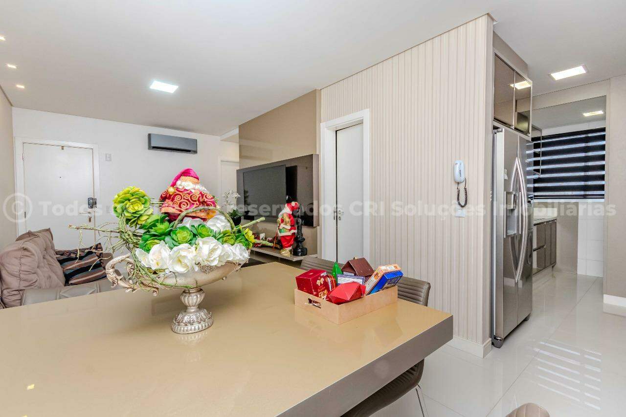 Foto do imóvel Apartamento no Edifício Jardim das Águas no Centro de Itajaí com 2 Quartos, 2 Suítes, Lavabo e 2 Vagas de Garagem, Mobiliado