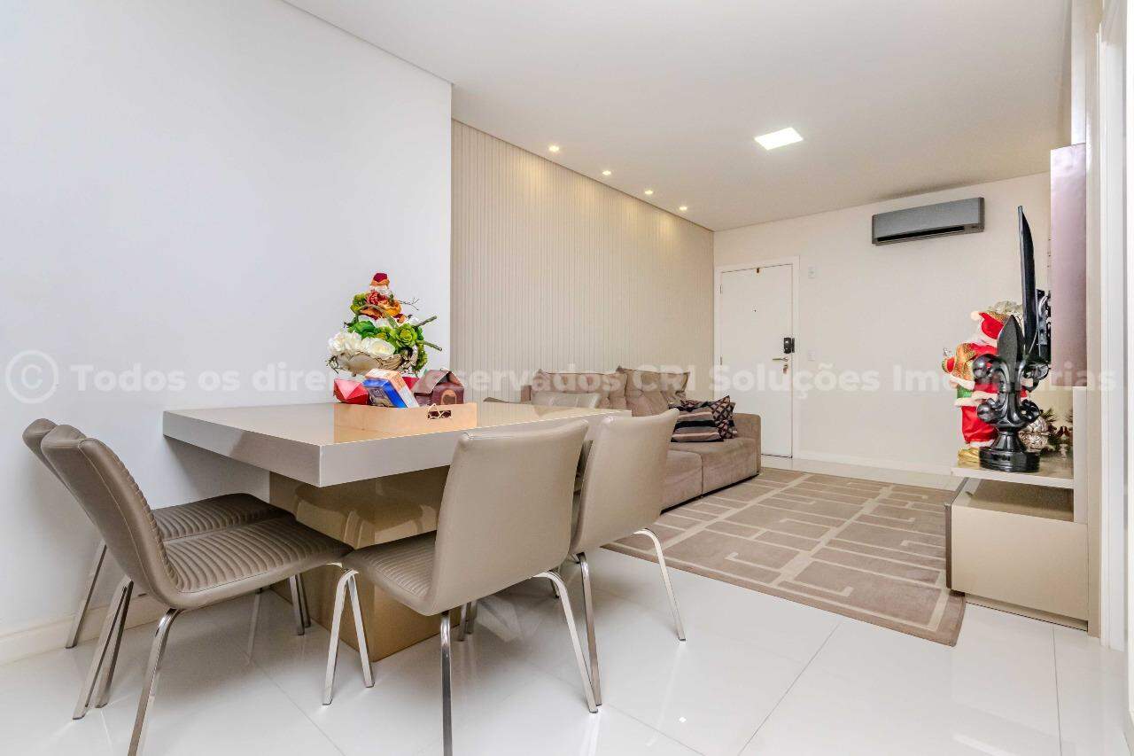 Foto do imóvel Apartamento no Edifício Jardim das Águas no Centro de Itajaí com 2 Quartos, 2 Suítes, Lavabo e 2 Vagas de Garagem, Mobiliado