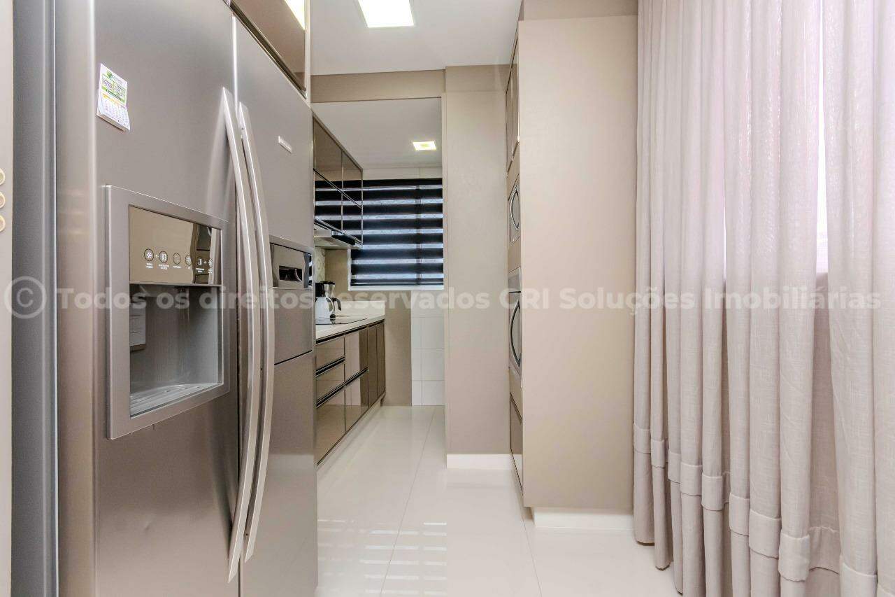 Foto do imóvel Apartamento no Edifício Jardim das Águas no Centro de Itajaí com 2 Quartos, 2 Suítes, Lavabo e 2 Vagas de Garagem, Mobiliado