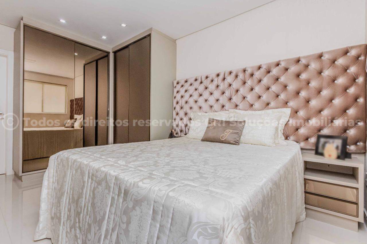 Foto do imóvel Apartamento no Edifício Jardim das Águas no Centro de Itajaí com 2 Quartos, 2 Suítes, Lavabo e 2 Vagas de Garagem, Mobiliado