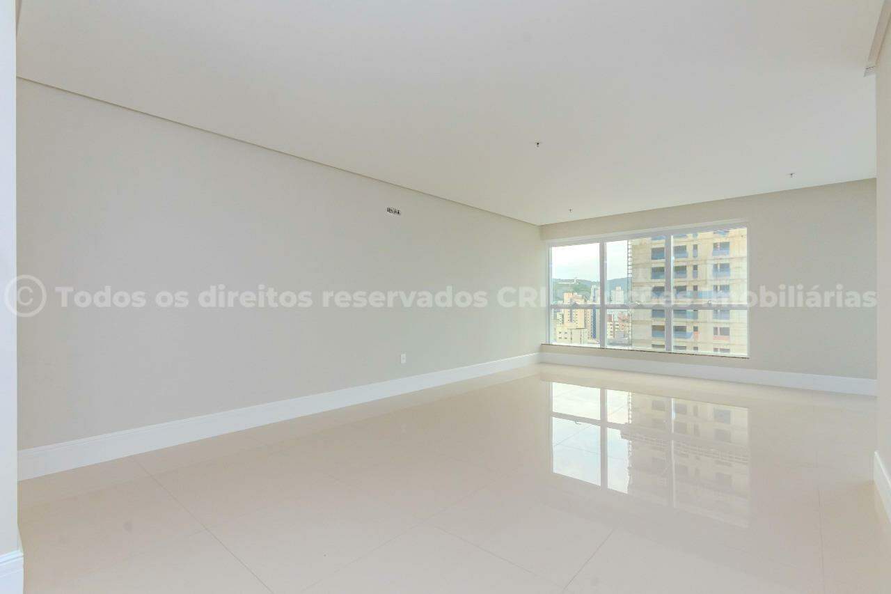 Foto do imóvel Apartamento com vista mar no La Belle Tour Residence com 4 suítes em Balneário Camboriú