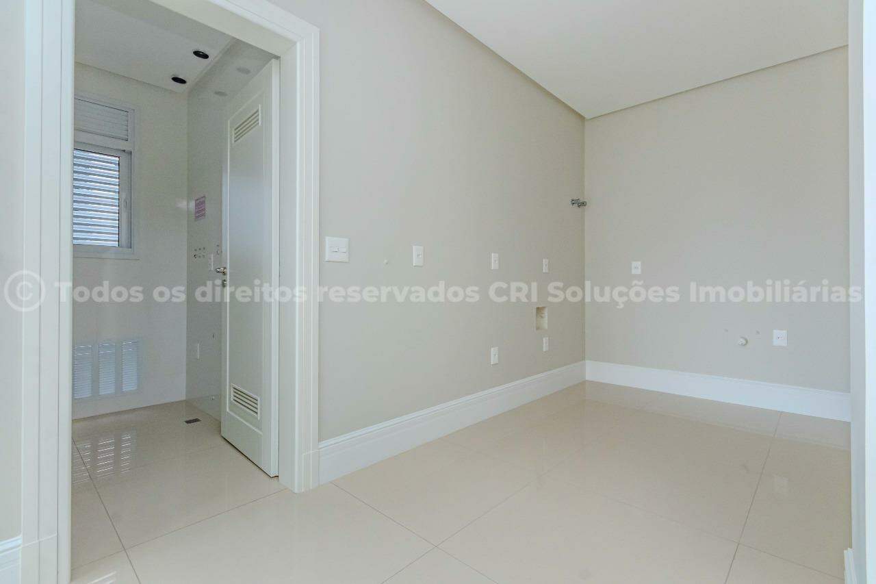 Foto do imóvel Apartamento com vista mar no La Belle Tour Residence com 4 suítes em Balneário Camboriú