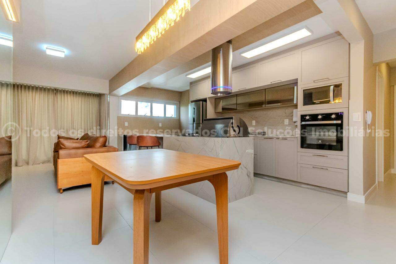 Foto do imóvel Apartamento com 3 dormitórios no Edifício Albany em Balneário Camboriú
