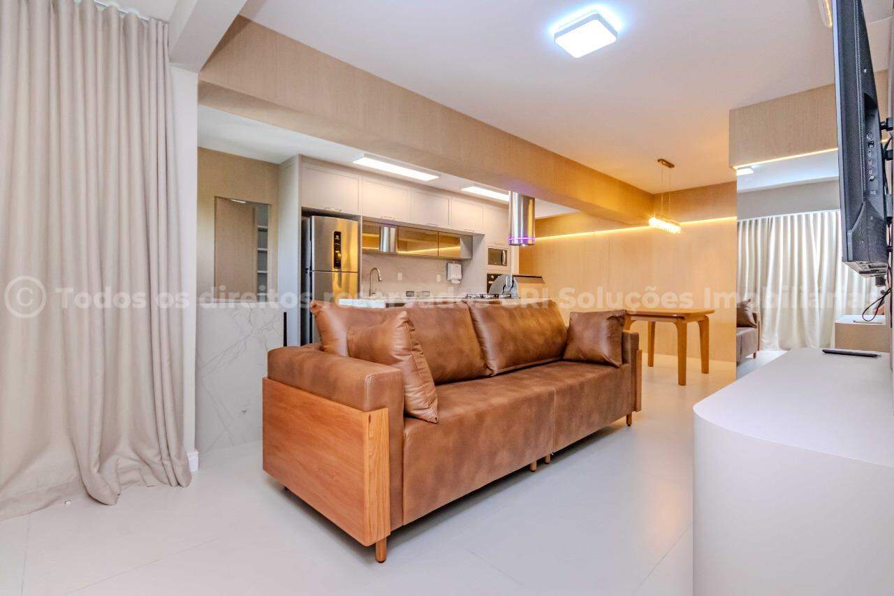 Foto do imóvel Apartamento com 3 dormitórios no Edifício Albany em Balneário Camboriú