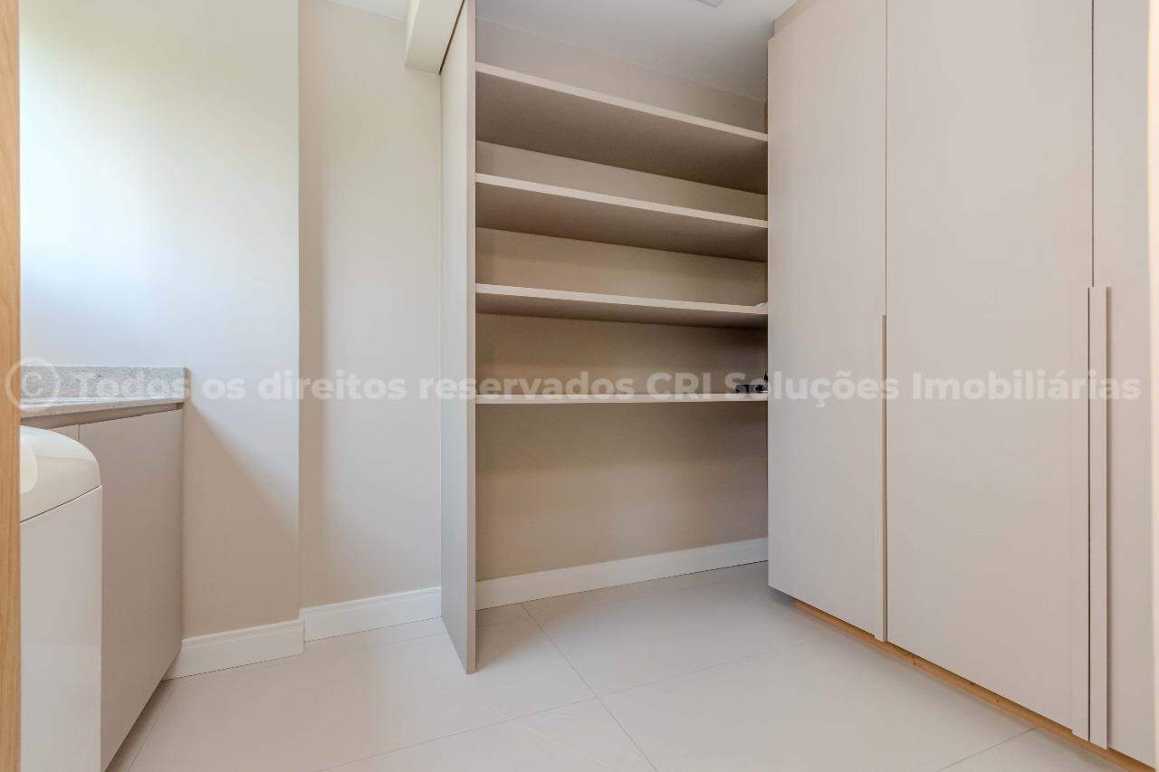 Foto do imóvel Apartamento com 3 dormitórios no Edifício Albany em Balneário Camboriú