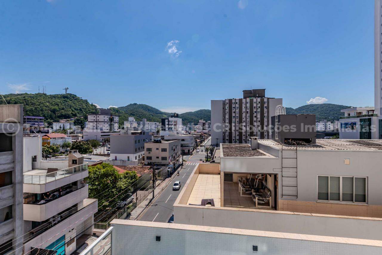 Foto do imóvel Apartamento no Edifício Spazio del Mare no Centro de Balneário Camboriú – 67m² com 2 Suítes