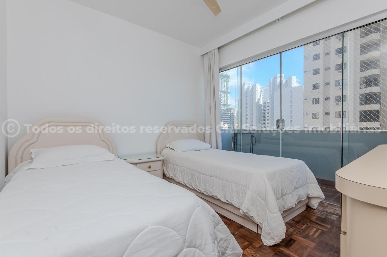 Foto do imóvel Edifício Paraíso – Apartamento Mobiliado com Vista para o Mar, 4 Quartos, 2 Suítes, 200 m² e 2 Elevadores em Balneário Camboriú