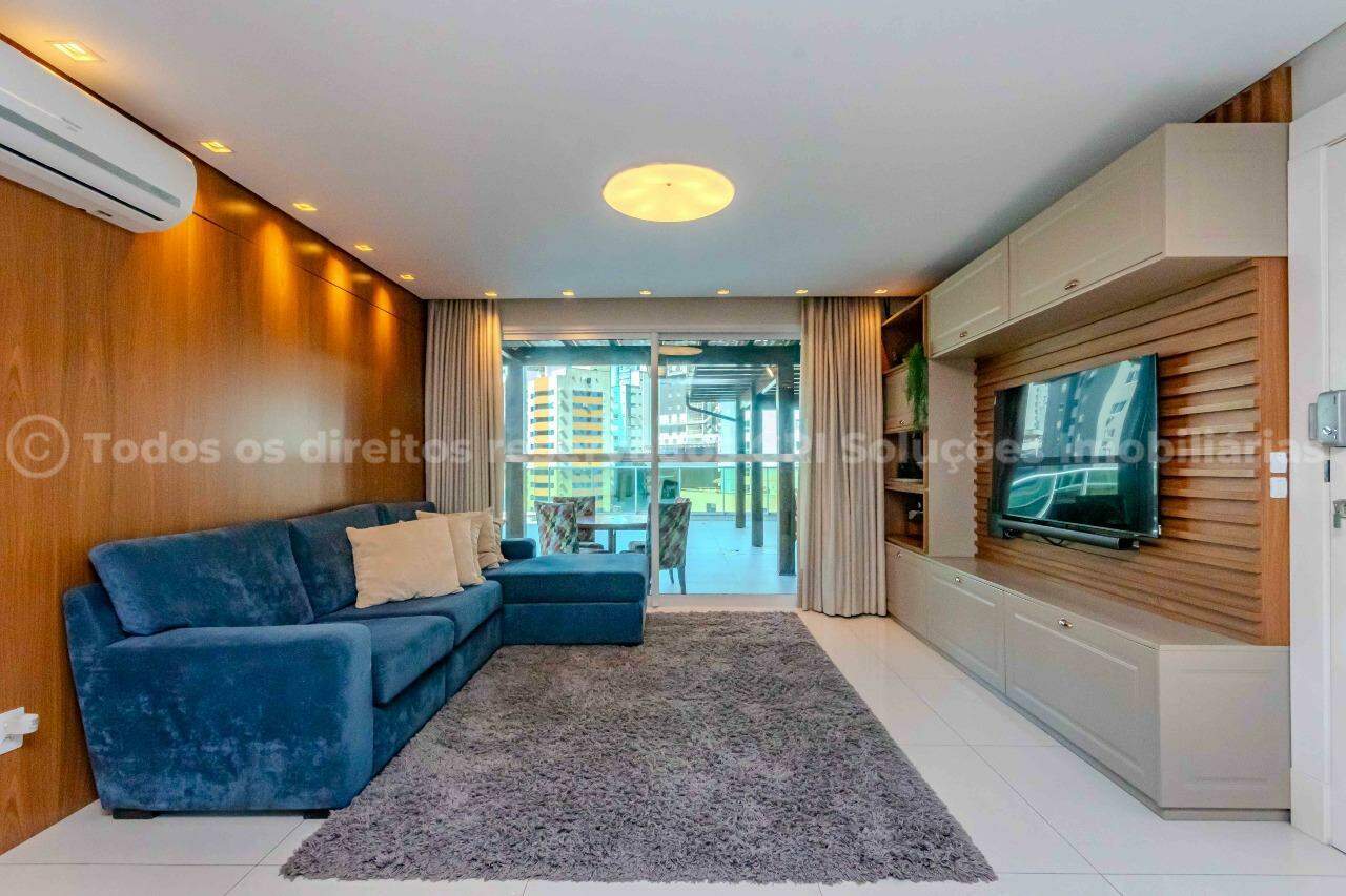 Apartamento com 3 suítes no Edifício Phortinax na Barra Sul em Balneário Camboriú