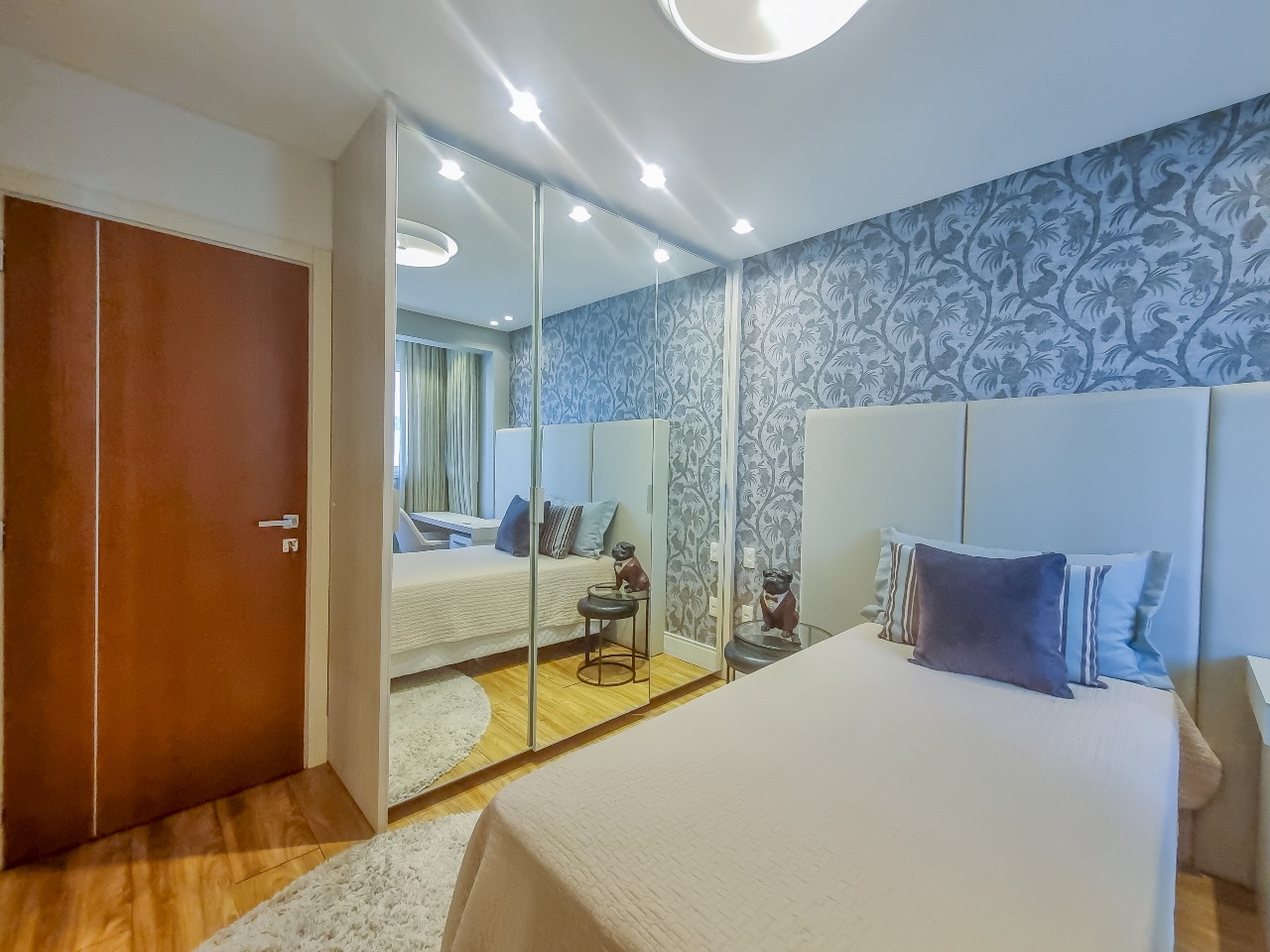 Foto do imóvel Apartamento mobiliado de 220m² no Marina Beach Tower com 4 suítes e marina exclusiva – Balneário Camboriú
