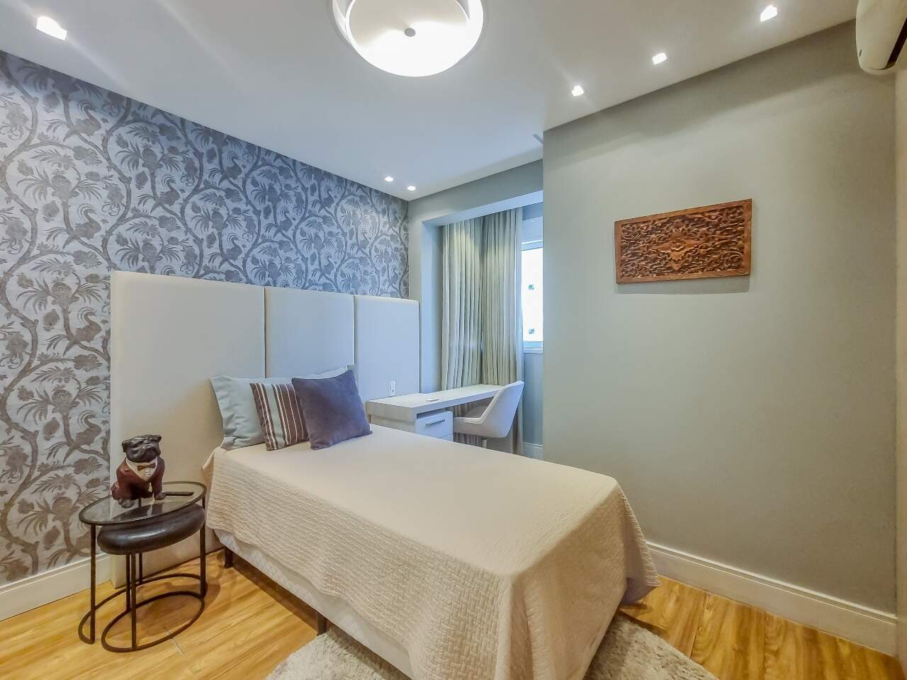 Foto do imóvel Apartamento mobiliado de 220m² no Marina Beach Tower com 4 suítes e marina exclusiva – Balneário Camboriú